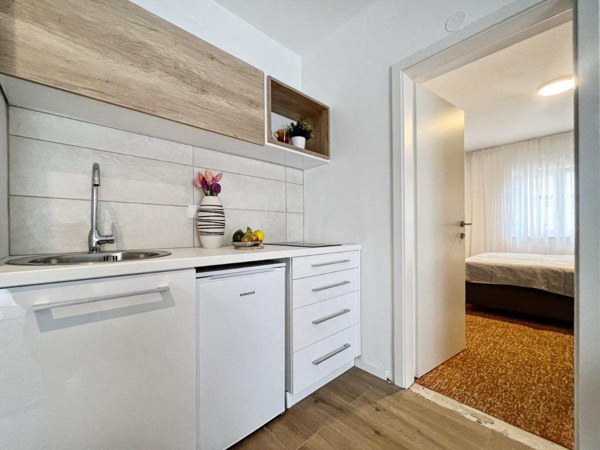 Apartments Valerian Novigrad Istria Eksteriør billede