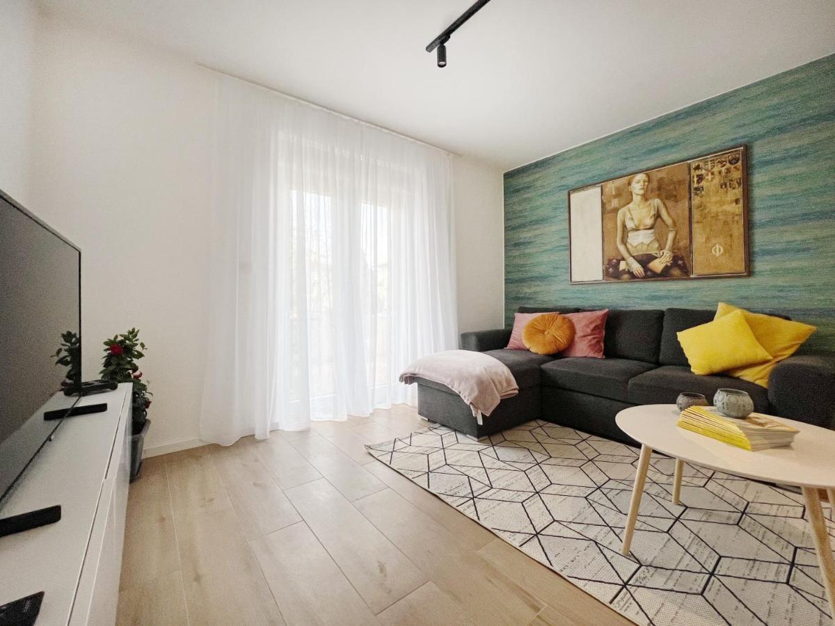 Apartments Valerian Novigrad Istria Eksteriør billede