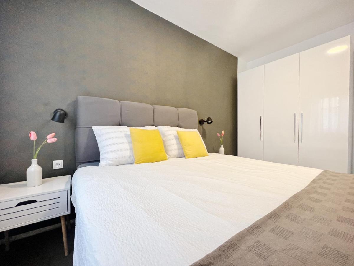 Apartments Valerian Novigrad Istria Eksteriør billede