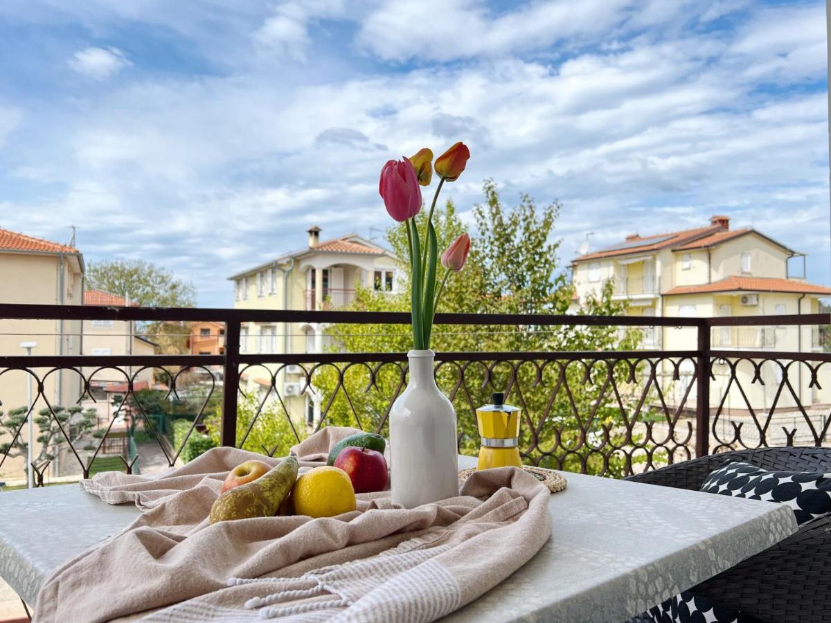 Apartments Valerian Novigrad Istria Eksteriør billede