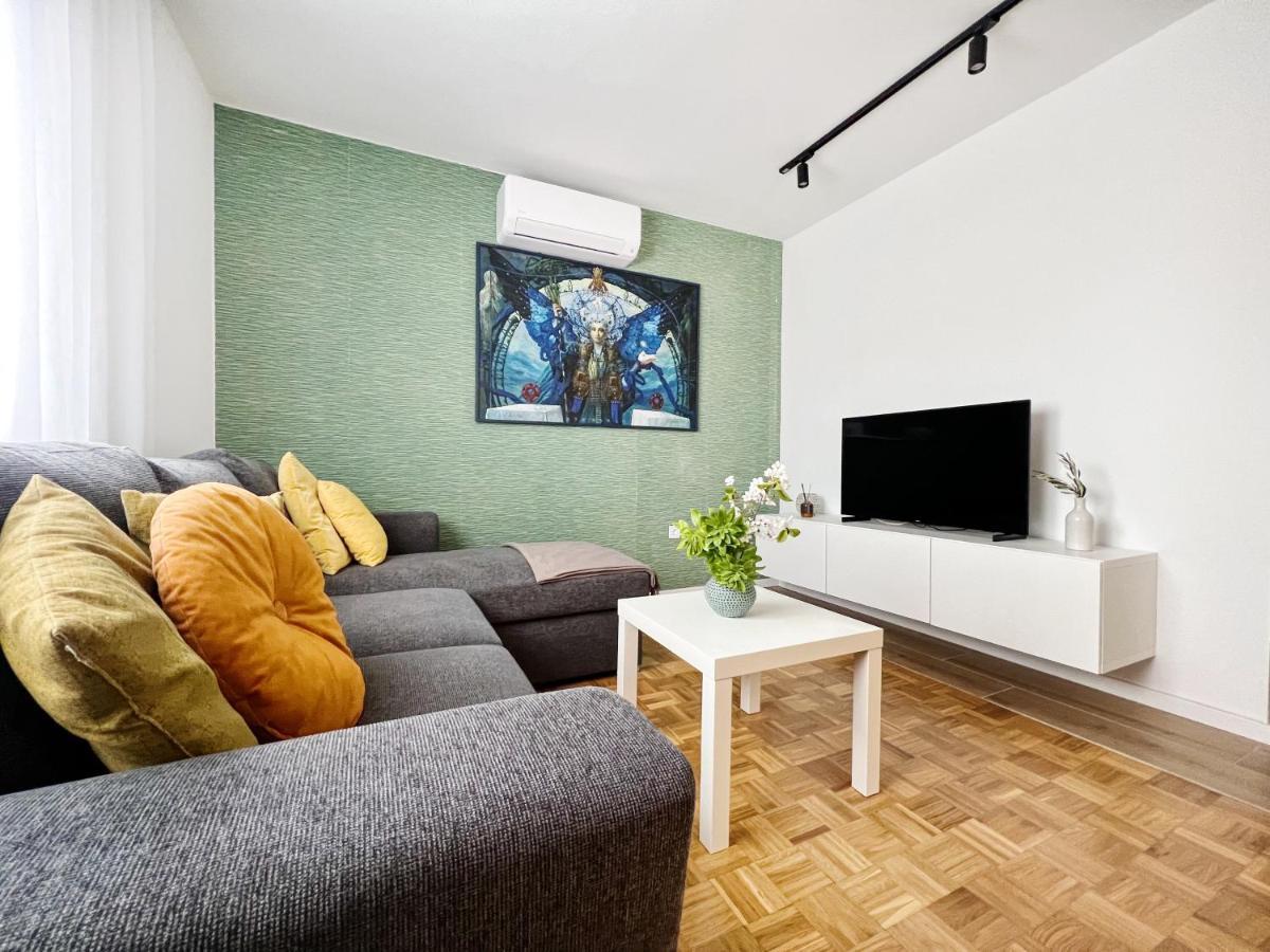 Apartments Valerian Novigrad Istria Eksteriør billede