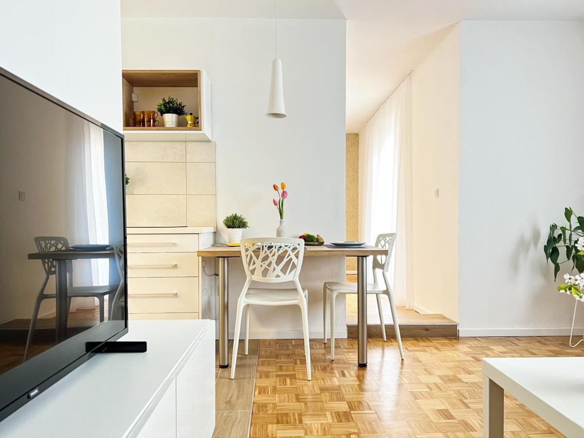Apartments Valerian Novigrad Istria Eksteriør billede